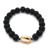 D O W R Y in onyx.